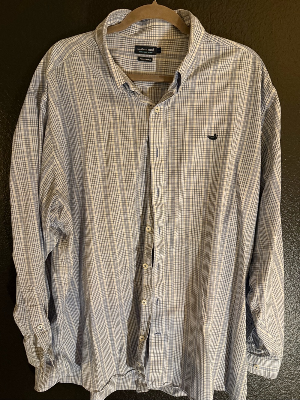 Southern Marsh Men's Light Blue & White Plaid Button-Down Shirt
